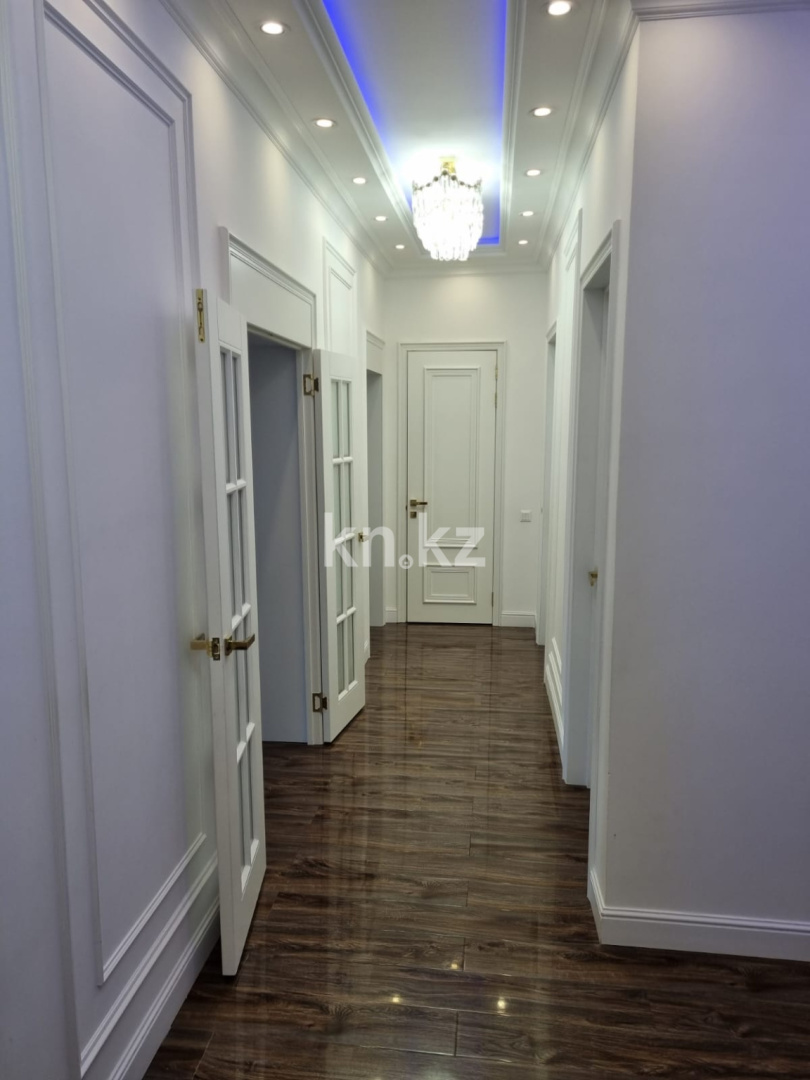 Продажа 5-комнатной квартиры, 130.5 м², ул. Керей, Жанибек хандар, дом  40 в Астане - фото 15