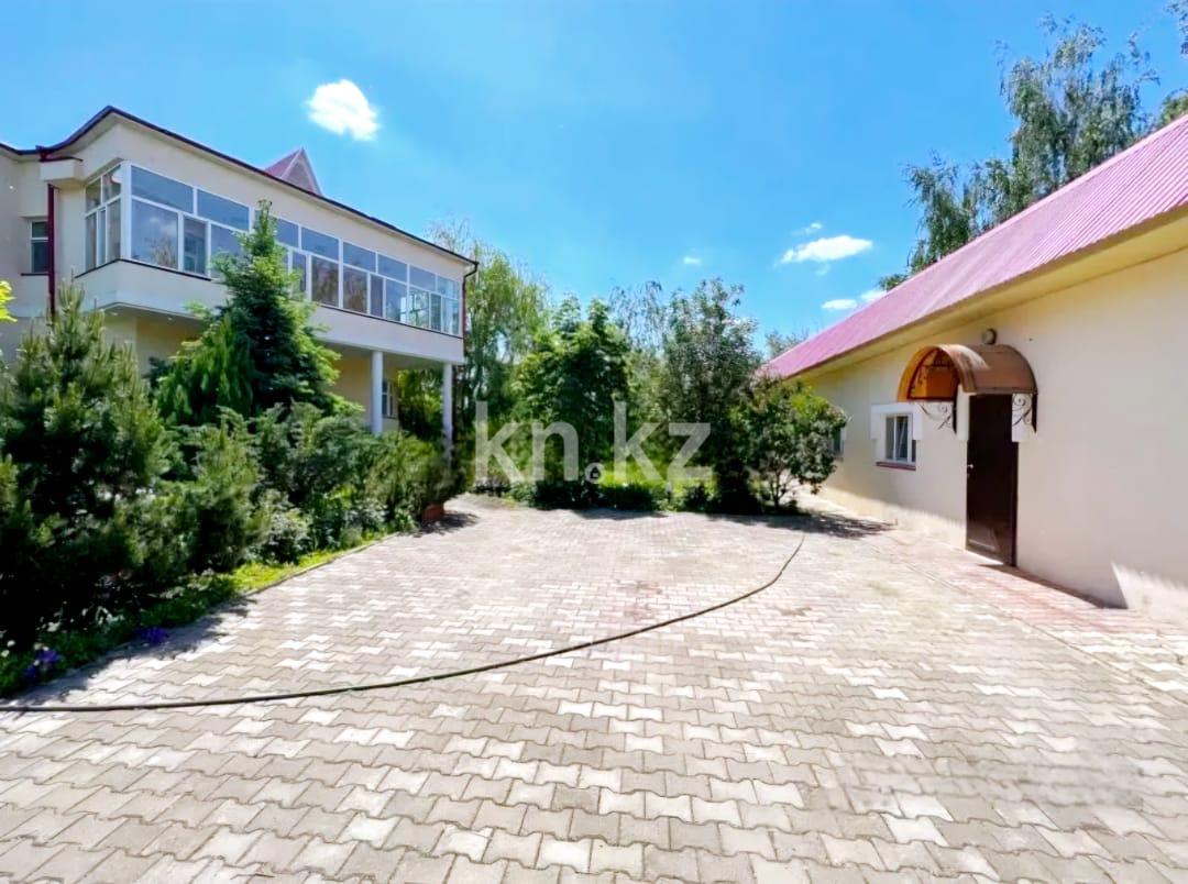Продажа 7-комнатного дома, 379 м², мкр-н Самал-3 в Уральске - фото 7