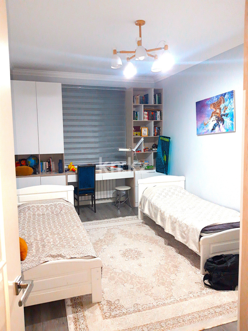 Продажа 3-комнатной квартиры, 102 м², ул. Бектурова, дом  3 - ул. Сыганак в Астане - фото 13