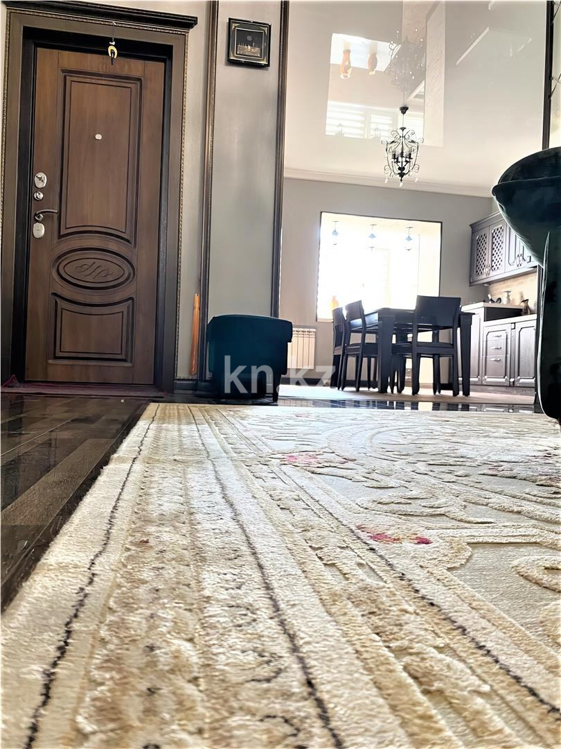 Продажа 3-комнатной квартиры, 116 м², мкр-н Алтын Арка, дом  19 в Караганде - фото 25