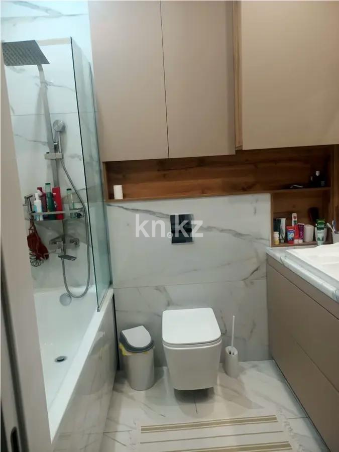 Продажа 3-комнатной квартиры, 98 м², ул. Ашимова, дом  15 в Караганде - фото 3