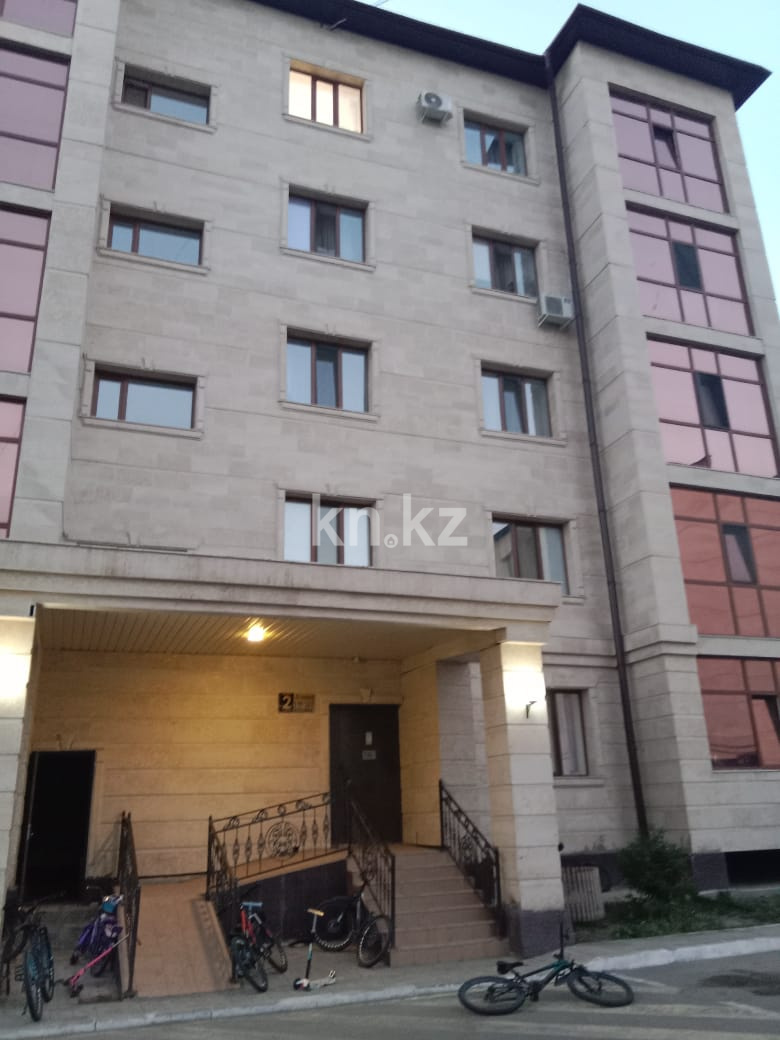 Продажа 3-комнатной квартиры, 86 м², ул. Муканова, дом  51/8 в Караганде