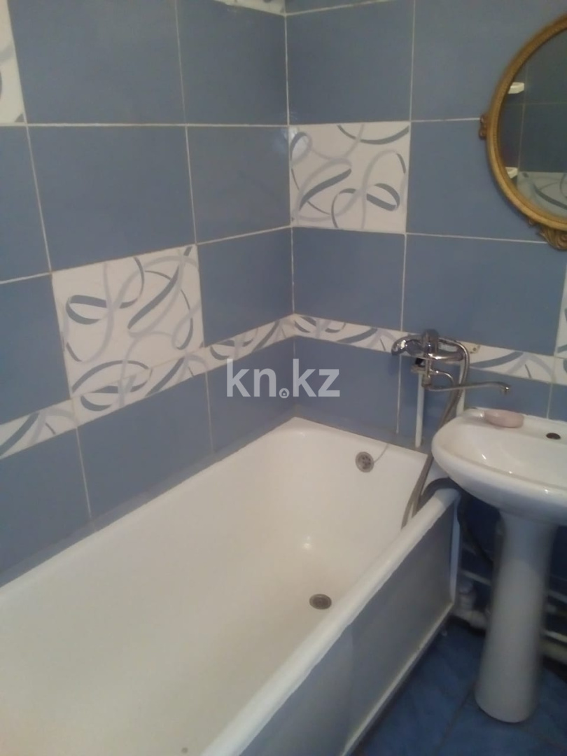 Аренда 1-комнатной квартиры, 31 м², пр. Бухар-жырау, дом  63 в Караганде - фото 5