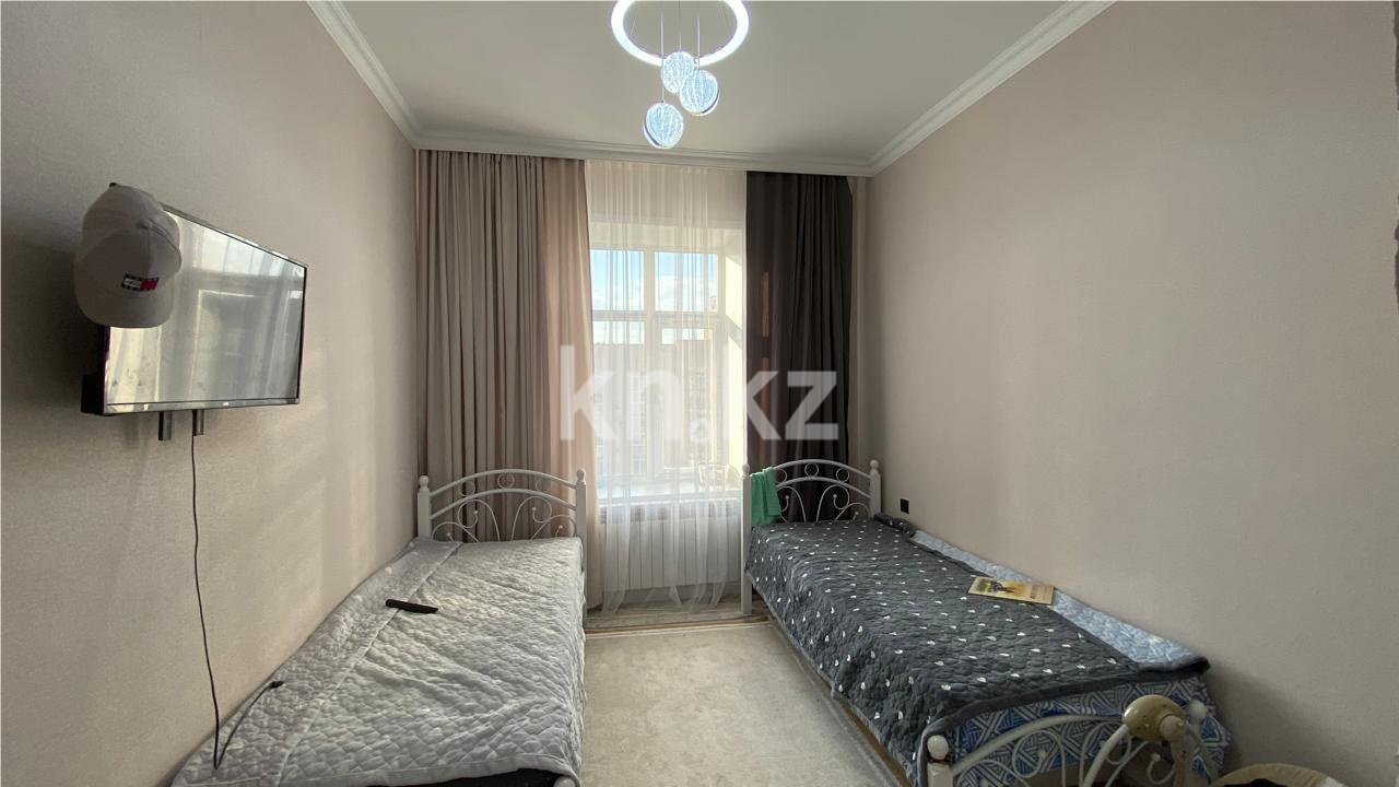 Продажа 3-комнатной квартиры, 72 м², 067 учетный квартал в Караганде - фото 4