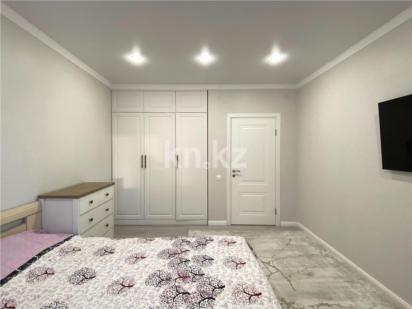 Продажа 4-комнатной квартиры, 99 м², пр. Туран в Астане - фото 5