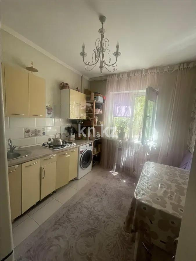 Продажа 1-комнатной квартиры, 40 м², мкр-н Аксай-4, дом  54 в Алматы - фото 2