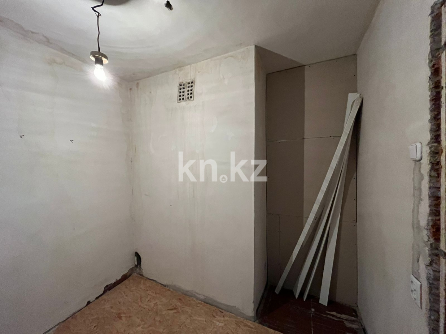 Продажа 1-комнатной квартиры, 30 м², мкр-н 13 в Караганде - фото 5