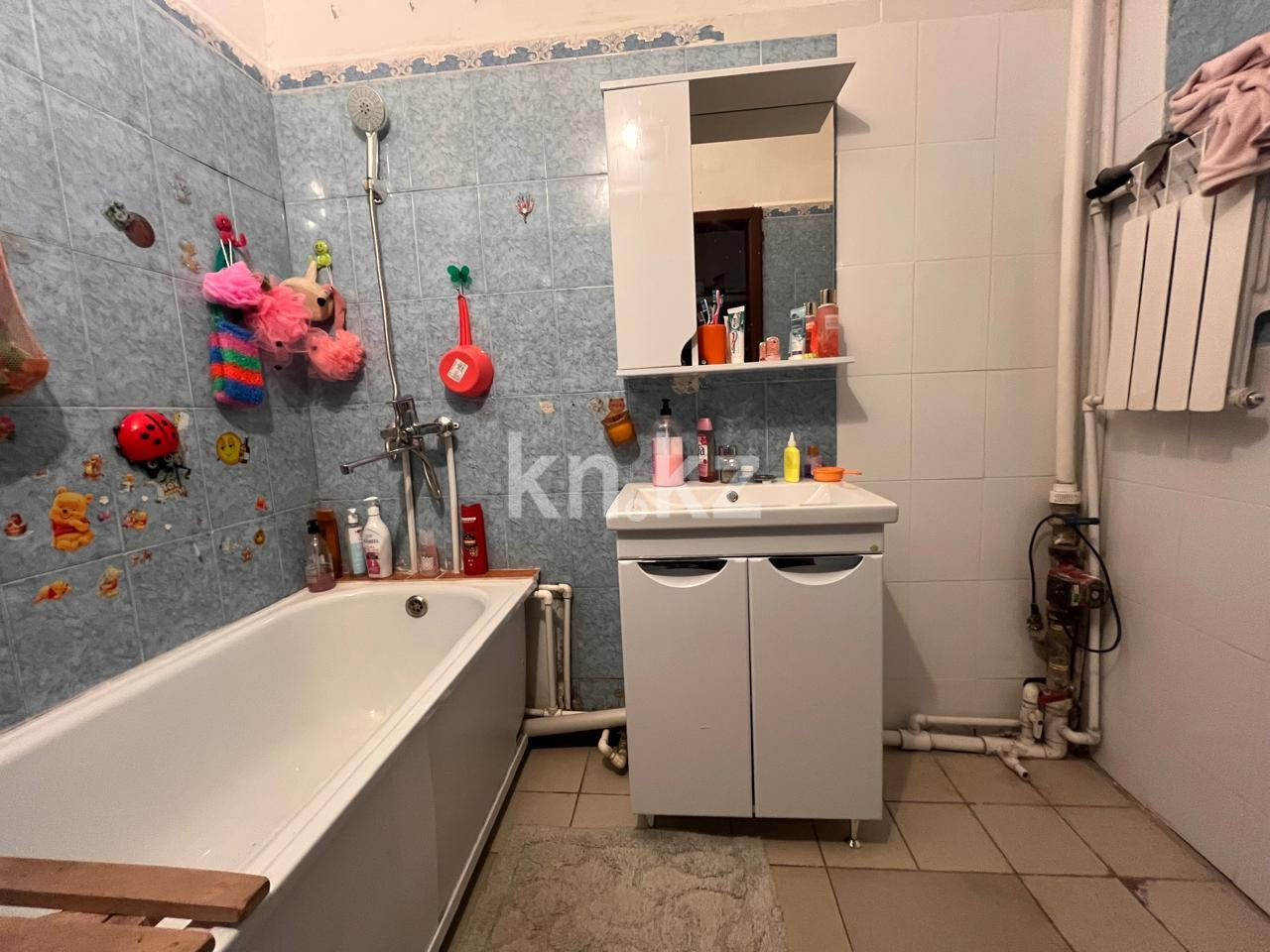 Продажа 2-комнатной квартиры, 56 м², ул. Гвардейская, дом  20 в Караганде - фото 5