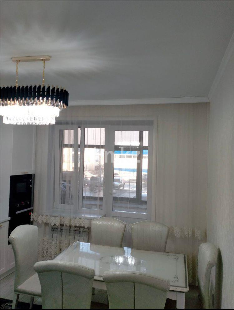 Продажа 3-комнатной квартиры, 90 м², ул. Муканова в Караганде - фото 8