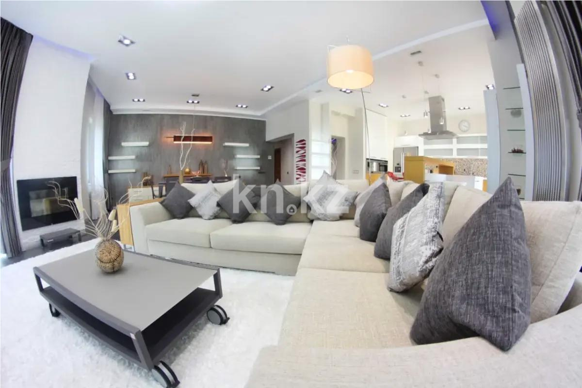 Продажа 3-комнатной квартиры, 180 м² в Алматы