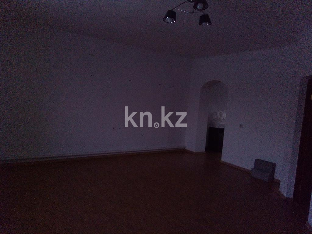 Аренда 9-комнатного дома, 340 м², ул. Родниковая в Астане - фото 10