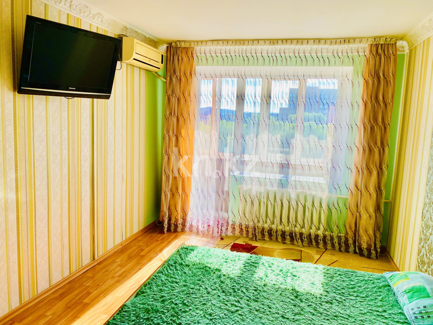 Аренда 1-комнатной квартиры посуточно, 30 м², Абая, дом  5 в Усть-Каменогорске - фото 2