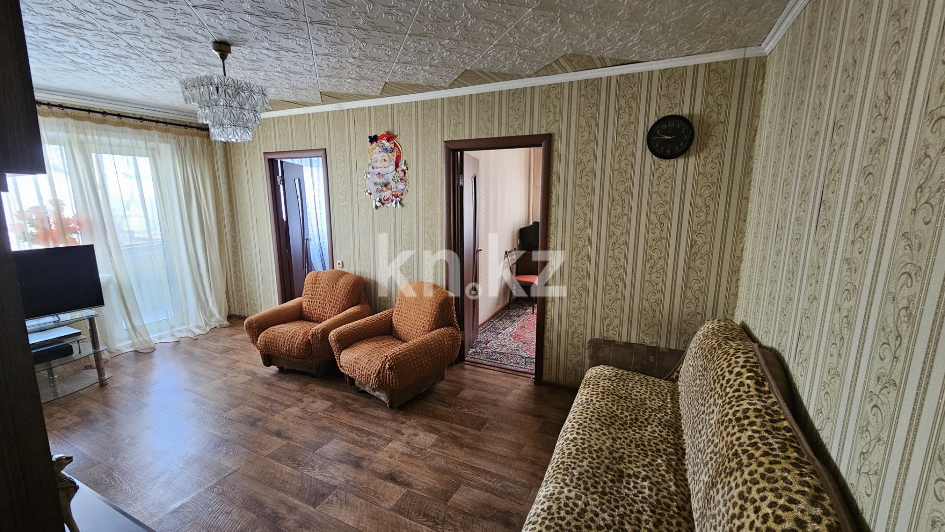 Продажа 4-комнатной квартиры, 62 м², пр. Республики, дом  38 в Караганде - фото 2