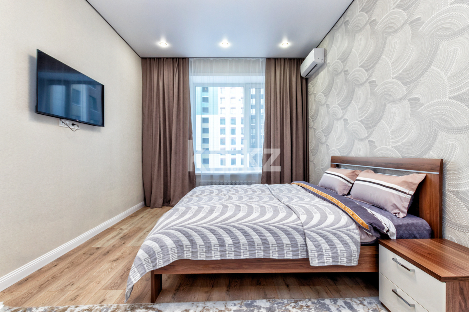 Аренда 1-комнатной квартиры посуточно, 40 м² в Астане