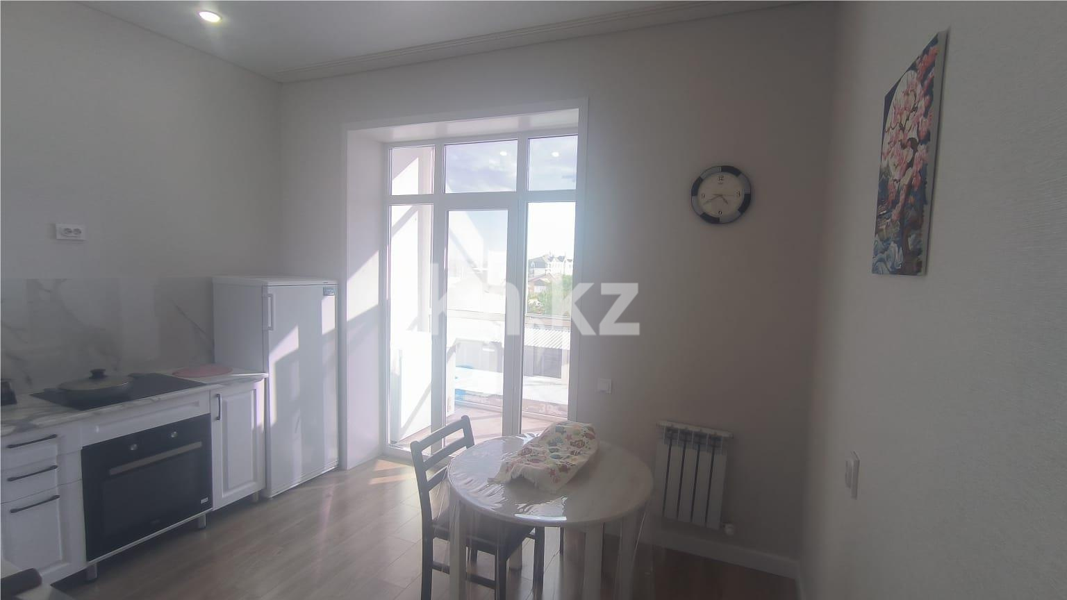 Продажа 3-комнатной квартиры, 82 м², ул. Муканова в Караганде - фото 7