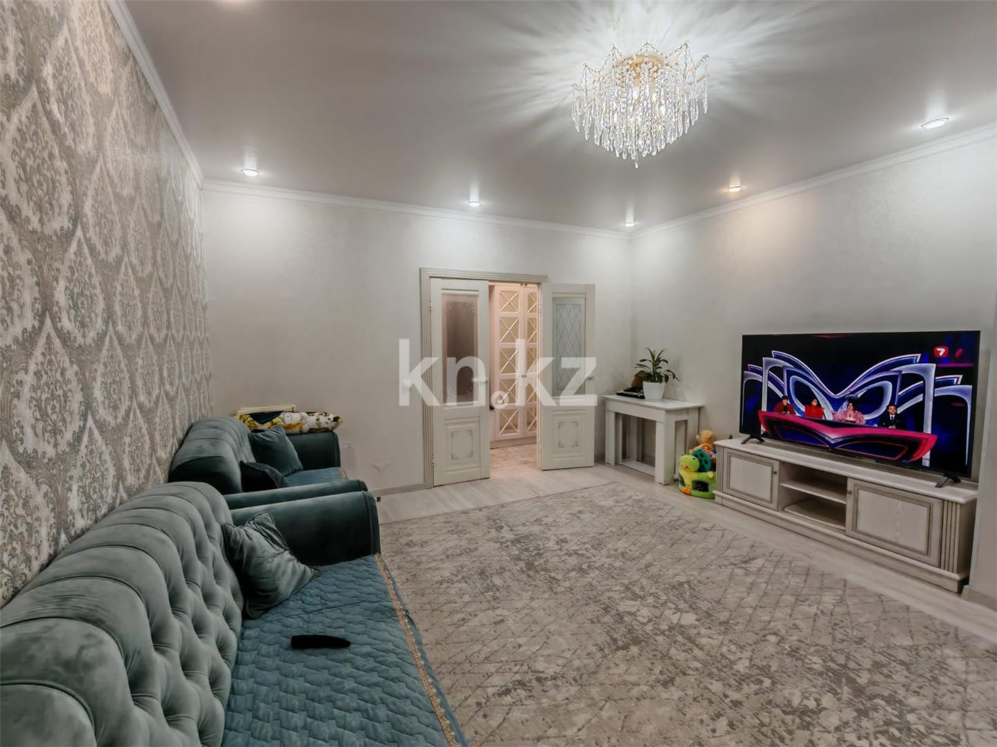 Продажа 2-комнатной квартиры, 62 м², ул. Сарыарка в Караганде