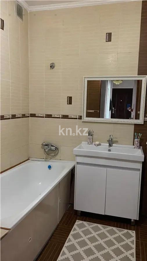 Продажа 2-комнатной квартиры, 65 м², мкр-н Кокжиек, дом  21 в Алматы - фото 4