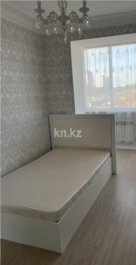 Продажа 1-комнатной квартиры, 37 м², ул. Нажимеденова, дом  17 в Астане