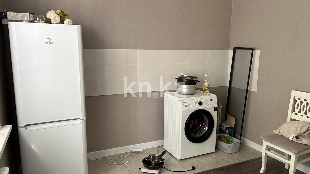 Продажа 1-комнатной квартиры, 42 м², ул. Кулкыбаева в Караганде - фото 4