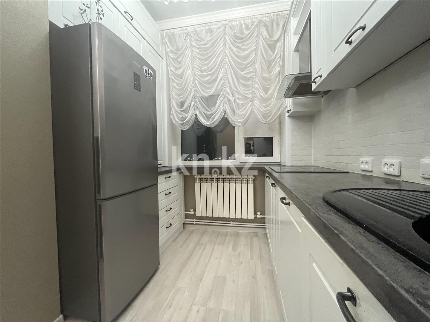 Продажа 3-комнатной квартиры, 80 м², Степной 2 в Караганде - фото 11