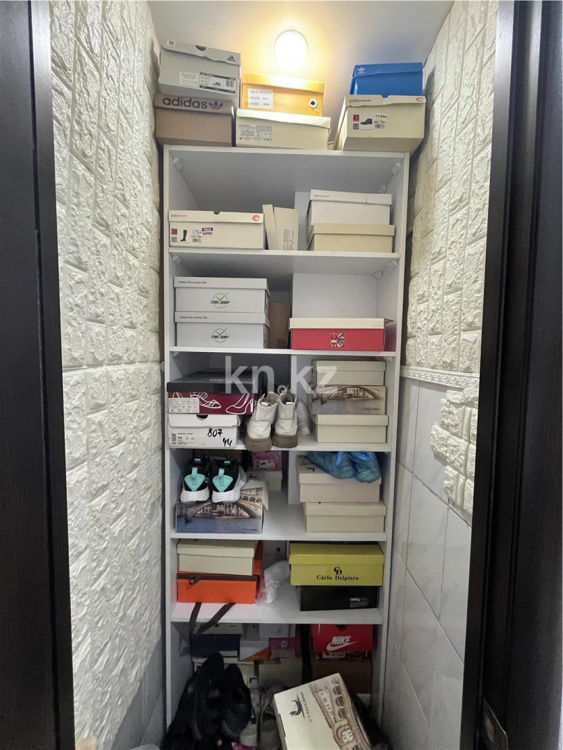 Продажа 6-комнатной квартиры, 79 м², ул. 9-й мкр., дом  42 в Темиртау - фото 8