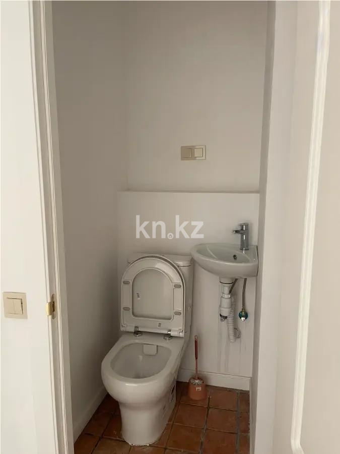 Продажа 2-комнатной квартиры, 51.5 м² в Алматы - фото 4