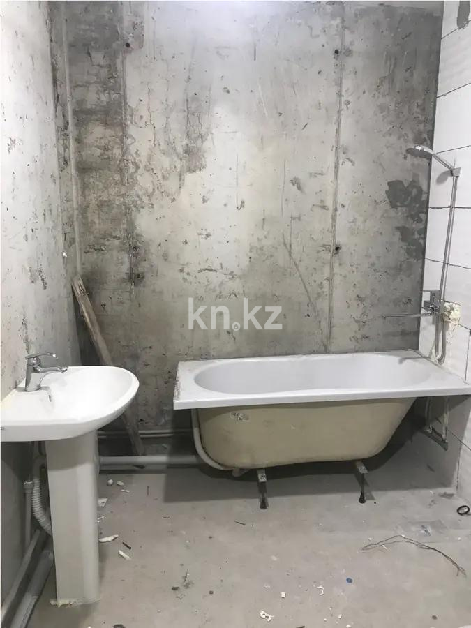 Продажа 2-комнатной квартиры, 56 м², мкр-н Нуркент, дом  6/2 стр в Алматы - фото 4