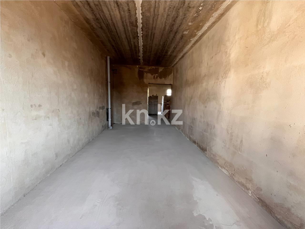 Продажа 3-комнатной квартиры, 90 м², ул. Муканова в Караганде - фото 20