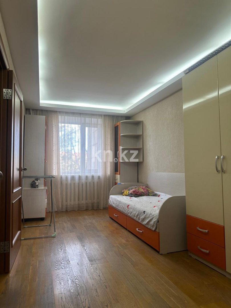 Продажа 4-комнатной квартиры, 76 м², пр. Республики, дом  18 в Караганде - фото 11