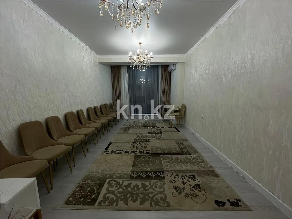 Продажа 3-комнатной квартиры, 104 м², пр. Абая, дом  164 в Алматы