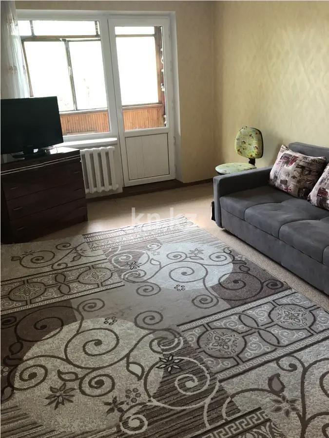 Продажа 2-комнатной квартиры, 45 м², мкр-н Аксай-3, дом  11 в Алматы