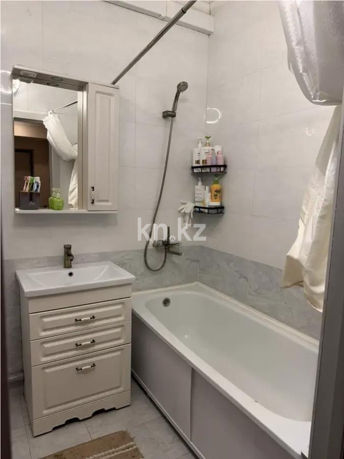 Продажа 2-комнатной квартиры, 53.9 м² в Алматы - фото 4