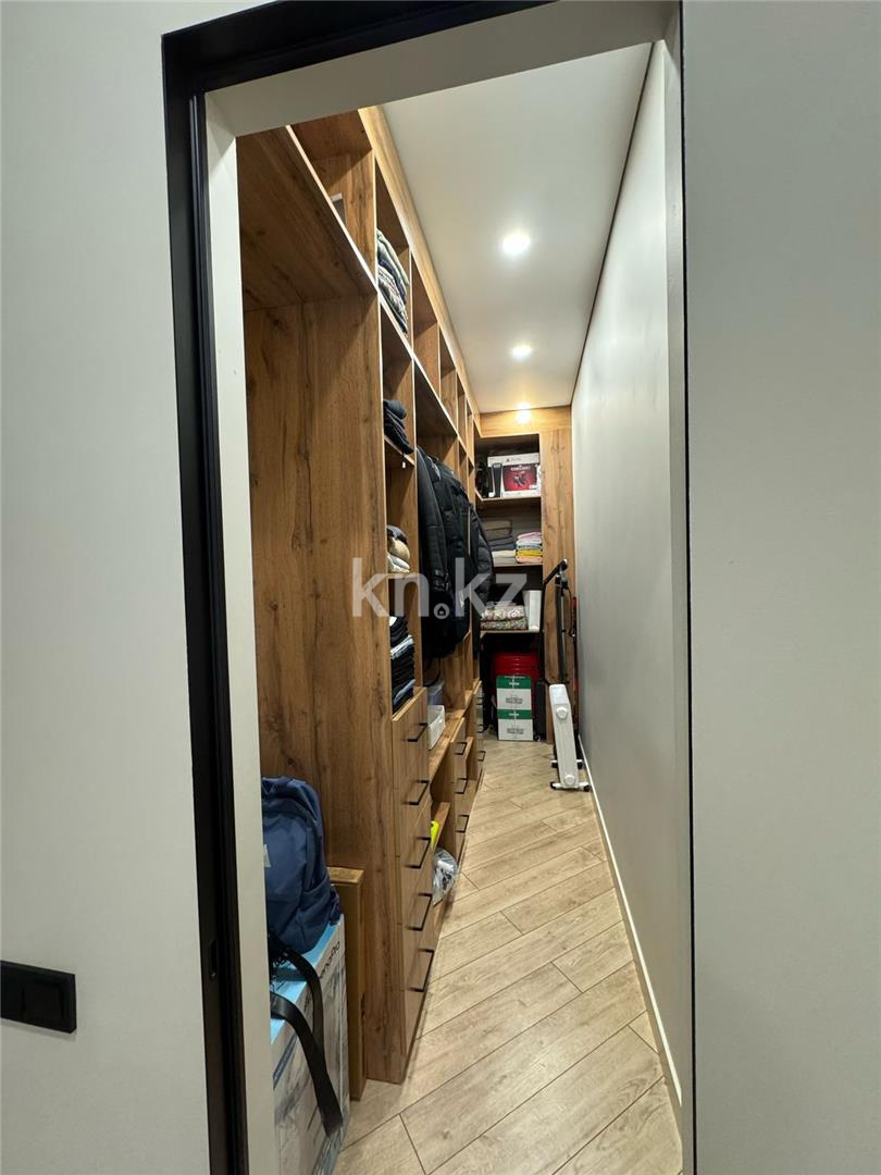 Продажа 4-комнатной квартиры, 103 м², пр. Республики, дом  участок 1/7 в Караганде - фото 22