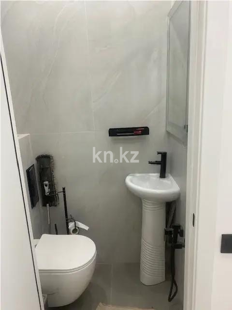 Продажа 3-комнатной квартиры, 69 м², ул. Скрябина, дом  28 стр в Алматы - фото 3