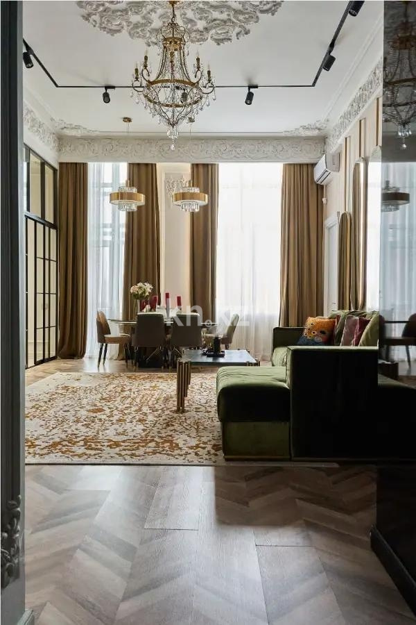 Продажа 4-комнатной квартиры, 132 м² в Караганде