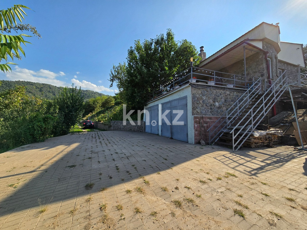 Продажа 5-комнатного дома, 209 м², ул. Ладушкина, дом  173 в Алматы - фото 3