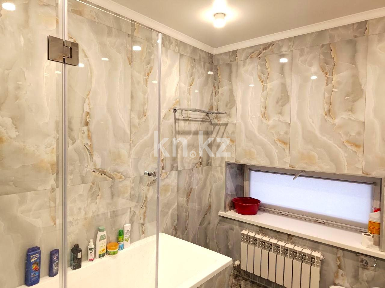 Продажа 9-комнатного дома, 450 м², мкр-н Алтын Арка в Караганде - фото 26