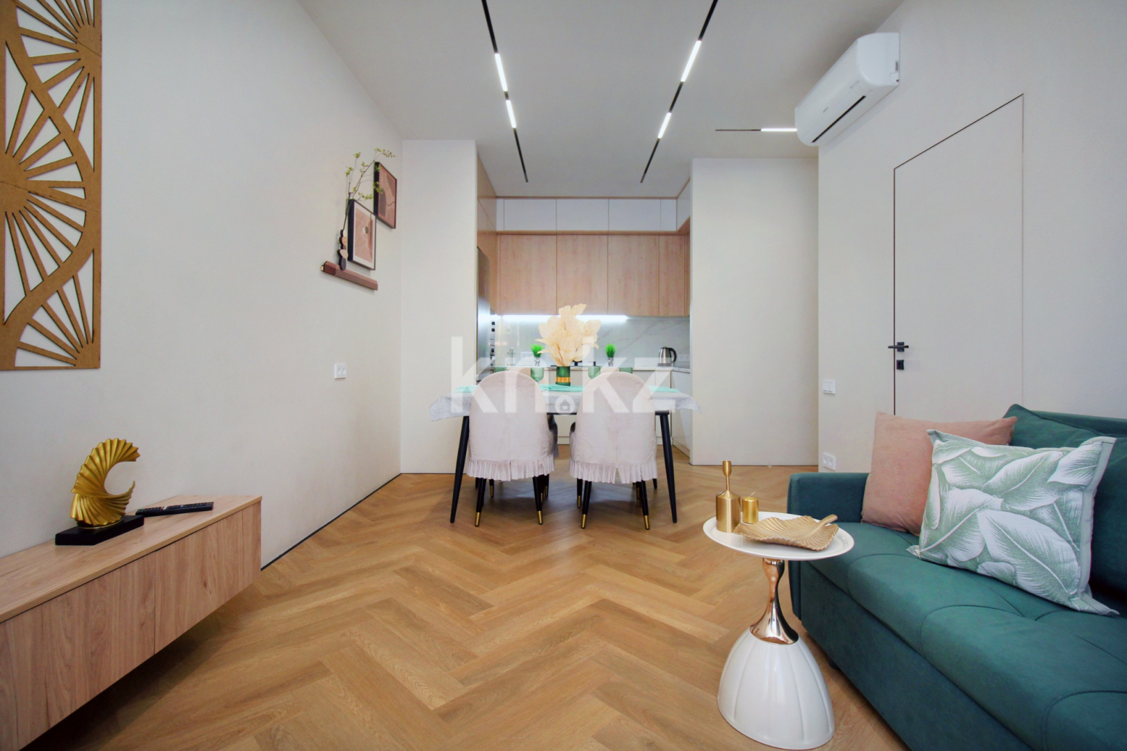 Аренда 3-комнатной квартиры посуточно, 65 м² в Алматы - фото 13