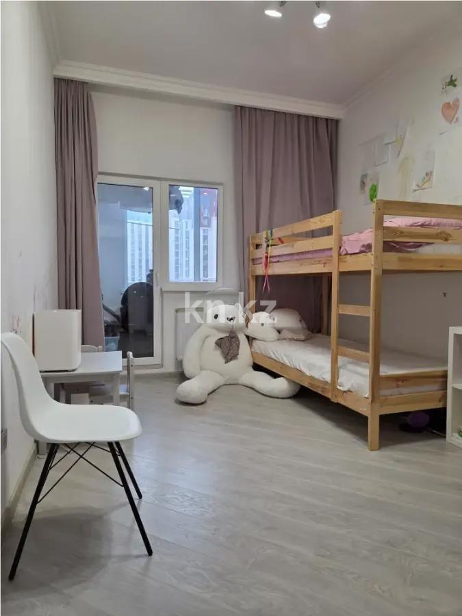 Продажа 3-комнатной квартиры, 76 м², пр. Улы Дала, дом  54 в Астане - фото 2