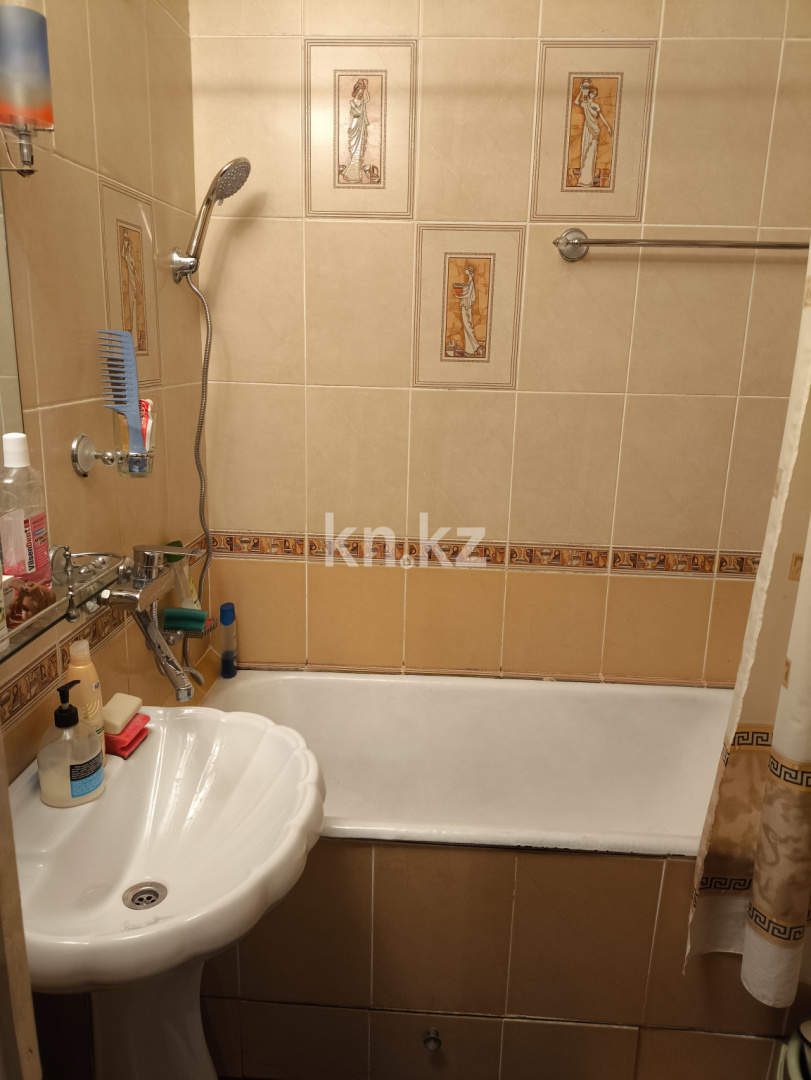 Продажа 3-комнатной квартиры, 58 м², Назарбаева, дом  24 в Павлодаре - фото 7