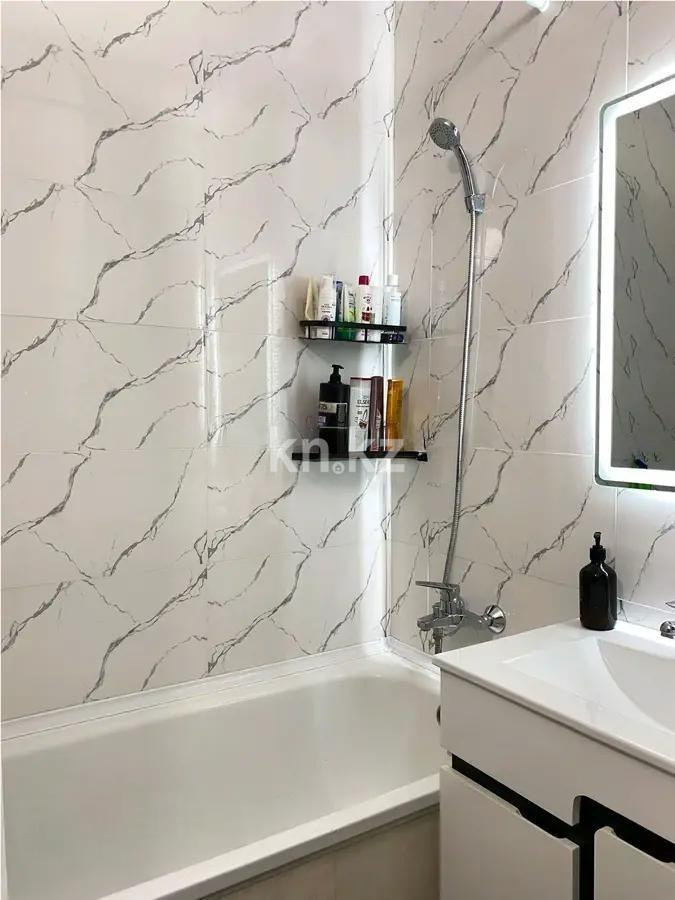 Продажа 3-комнатной квартиры, 75 м², мкр. Мамыр-4, дом  302 в Алматы - фото 3