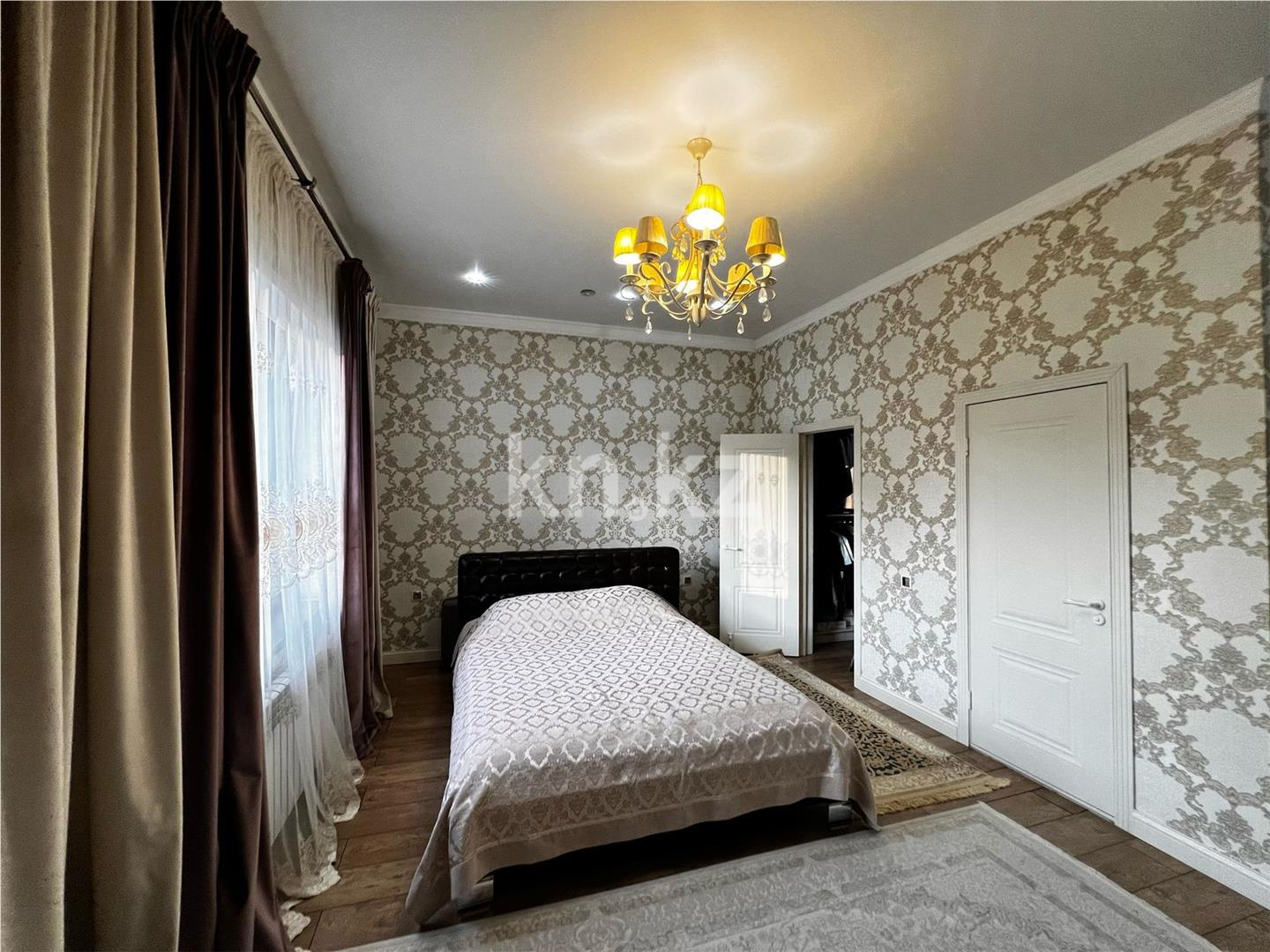 Продажа 7-комнатного дома, 320 м², ул. Кабжанова в Караганде - фото 10