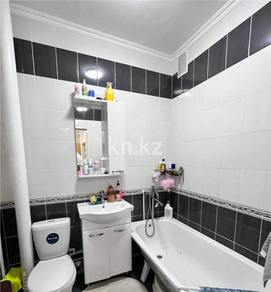 Продажа 2-комнатной квартиры, 60 м², ул. Сарыарка, дом  19 в Караганде - фото 10