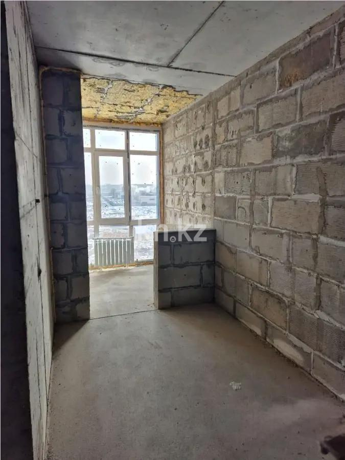 Продажа 1-комнатной квартиры, 38 м², ул. Жолымбет, дом  42/5 в Алматы - фото 2