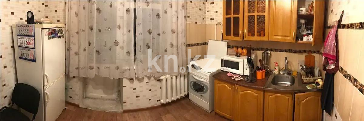 Продажа 3-комнатной квартиры, 64 м², ул. Розыбакиева, дом  143 в Алматы - фото 4