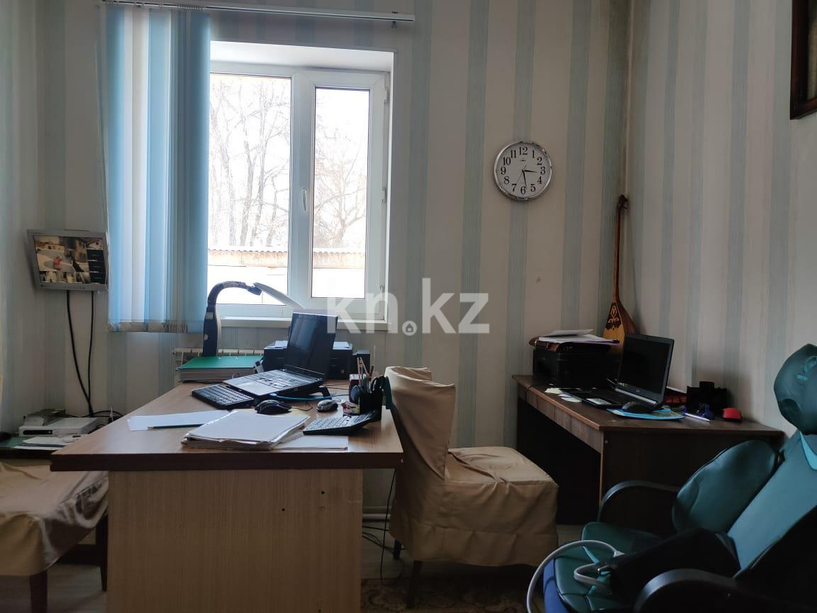 Продажа 10-комнатного дома, 650 м², ул. Джалиля в Караганде - фото 8