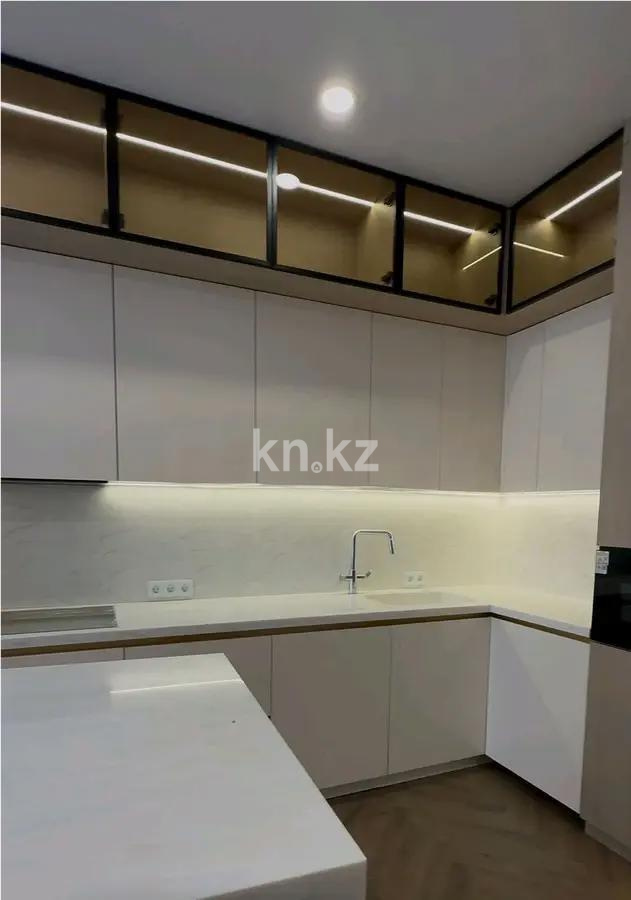 Продажа 4-комнатной квартиры, 182 м² в Астане - фото 3