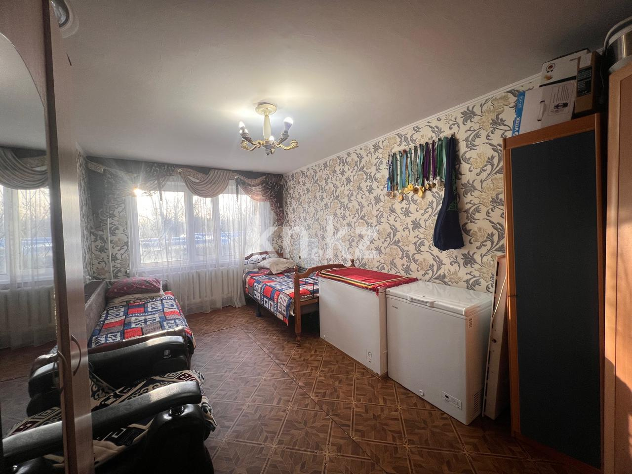 Продажа 3-комнатной квартиры, 61 м², 18 мкр., дом  22 в Караганде - фото 6