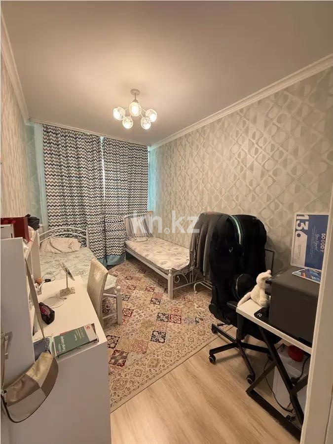 Продажа 3-комнатной квартиры, 70 м², ул. Байтурсынова, дом  12 в Астане - фото 3