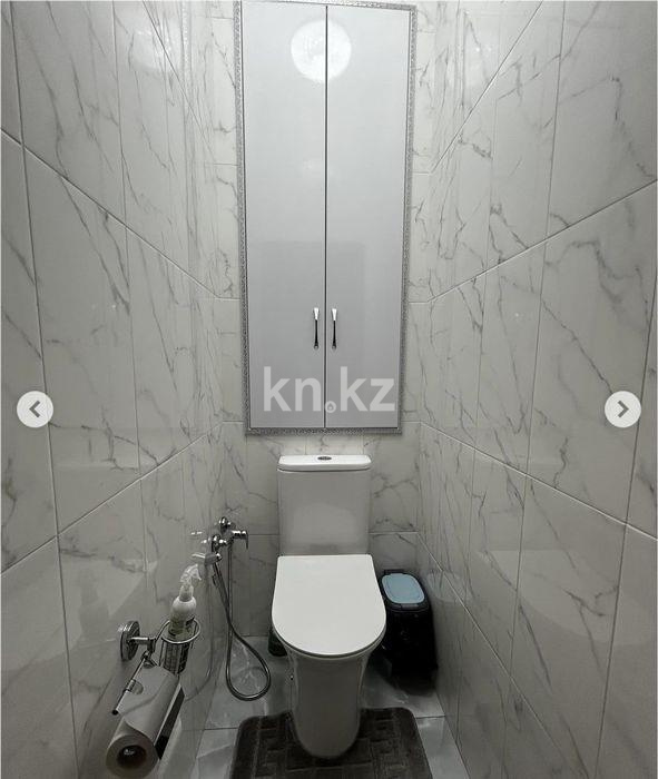 Продажа 2-комнатной квартиры, 65 м², пр. Бухар-жырау, дом  42 в Караганде - фото 5